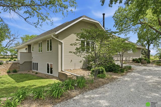 17879 S 68th Street, Hickman, NE 68372