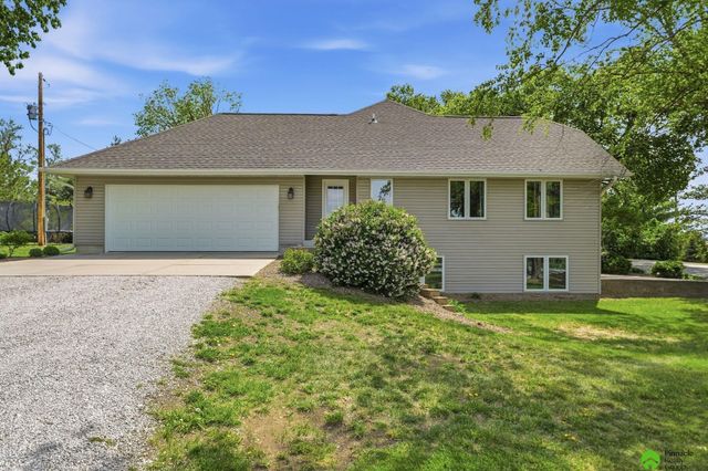 17879 S 68th Street, Hickman, NE 68372
