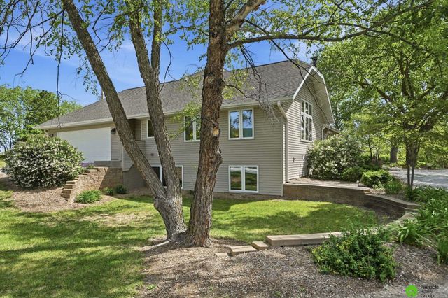 17879 S 68th Street, Hickman, NE 68372