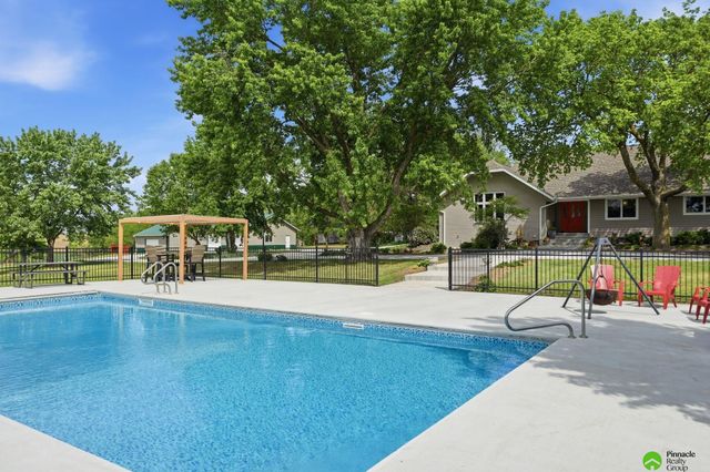 17879 S 68th Street, Hickman, NE 68372