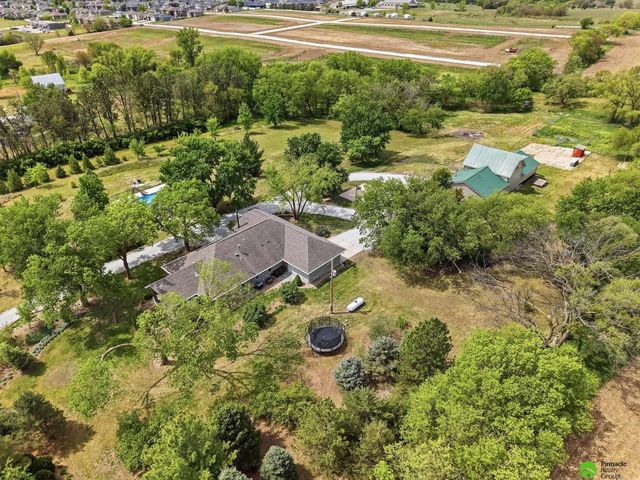 17879 S 68th Street, Hickman, NE 68372