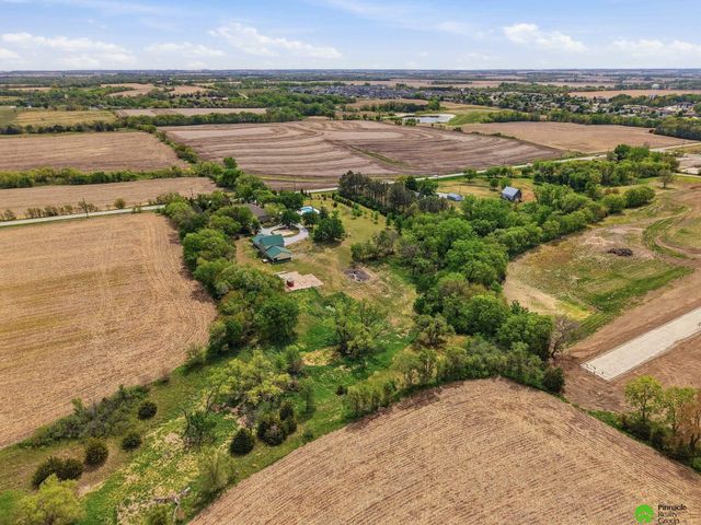 17879 S 68th Street, Hickman, NE 68372