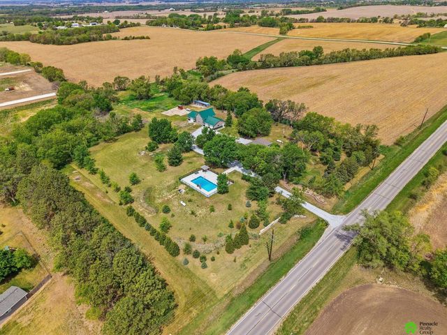 17879 S 68th Street, Hickman, NE 68372