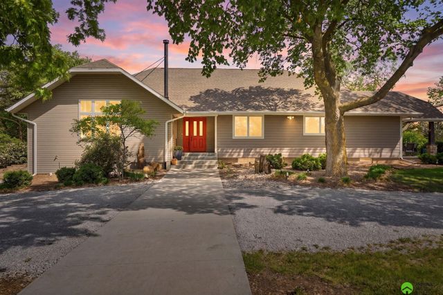 17879 S 68th Street, Hickman, NE 68372