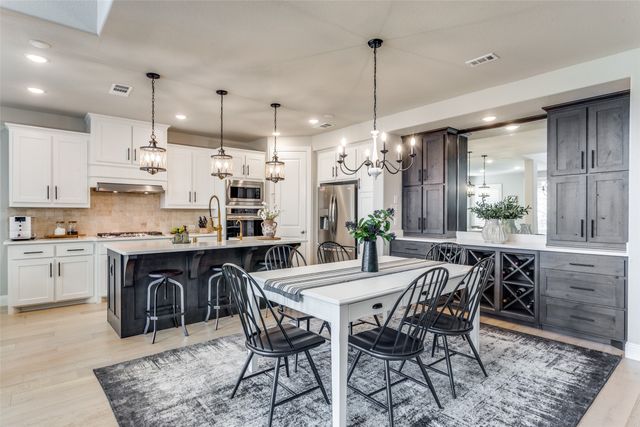 13613 Marys Ridge Road, Fort Worth, TX 76008