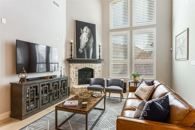 13613 Marys Ridge Road, Fort Worth, TX 76008