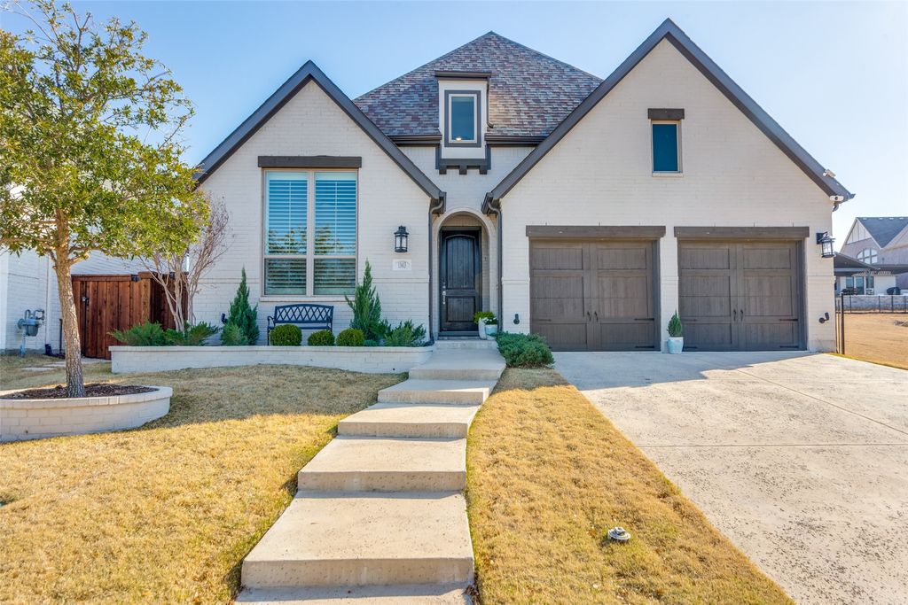 13613 Marys Ridge Road, Fort Worth, TX 76008