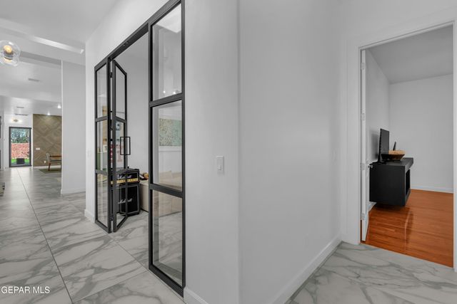 6155 WHISTLING SWAN Place, El Paso, TX 79932