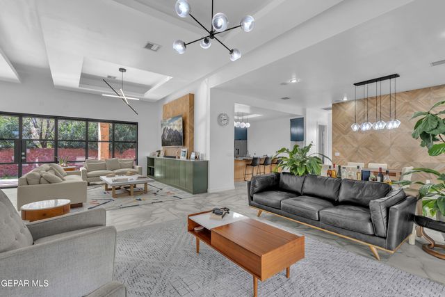 6155 WHISTLING SWAN Place, El Paso, TX 79932