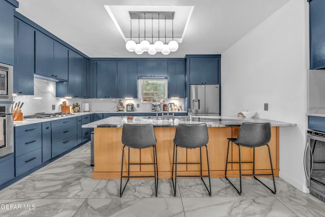 6155 WHISTLING SWAN Place, El Paso, TX 79932