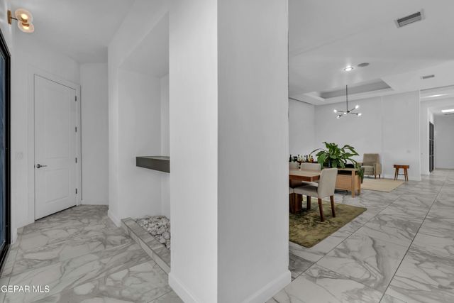 6155 WHISTLING SWAN Place, El Paso, TX 79932