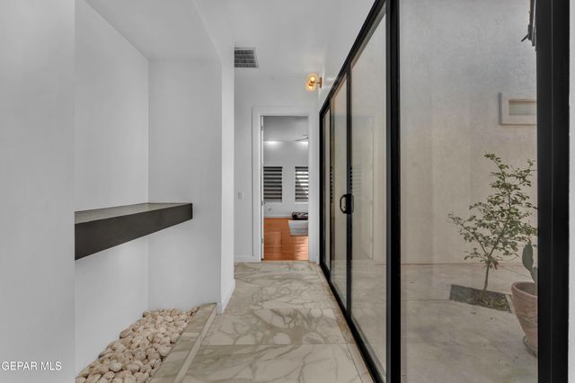 6155 WHISTLING SWAN Place, El Paso, TX 79932