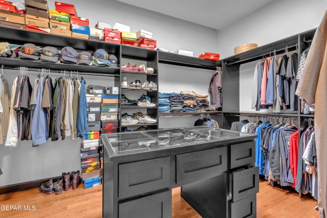 6155 WHISTLING SWAN Place, El Paso, TX 79932