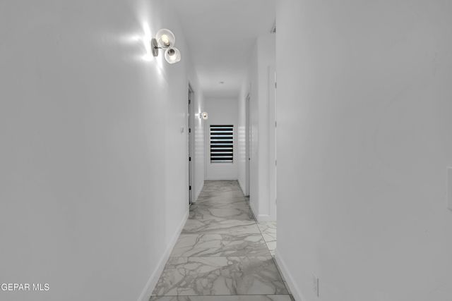 6155 WHISTLING SWAN Place, El Paso, TX 79932