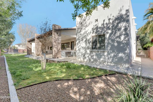 6155 WHISTLING SWAN Place, El Paso, TX 79932