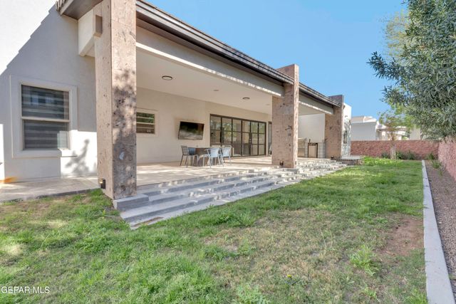 6155 WHISTLING SWAN Place, El Paso, TX 79932
