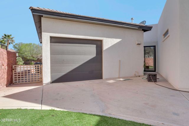 6155 WHISTLING SWAN Place, El Paso, TX 79932