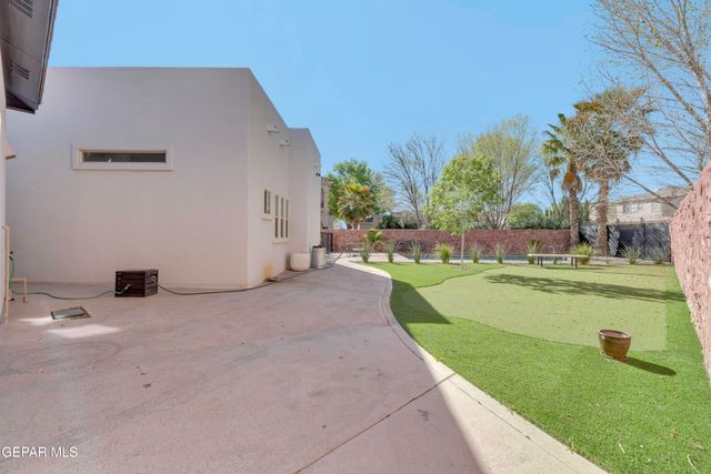 6155 WHISTLING SWAN Place, El Paso, TX 79932