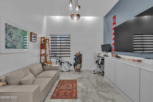 6155 WHISTLING SWAN Place, El Paso, TX 79932