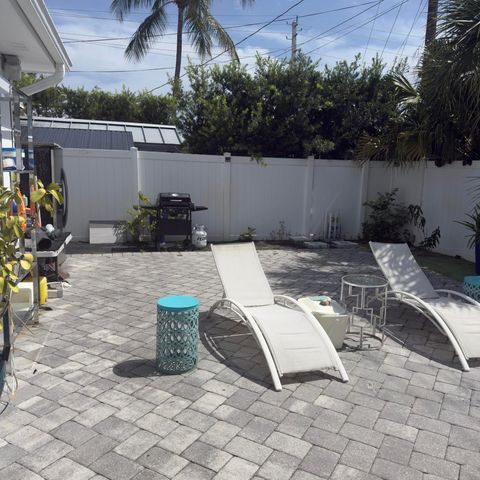 3760 NE 16TH Avenue, Oakland Park, FL 33334