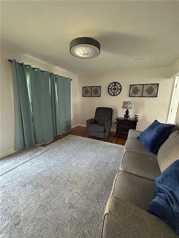 4880 Oakland Avenue, Kansas City, KS 66102