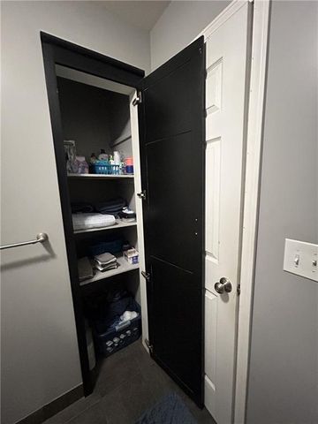 4880 Oakland Avenue, Kansas City, KS 66102