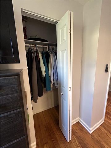 4880 Oakland Avenue, Kansas City, KS 66102