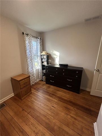 4880 Oakland Avenue, Kansas City, KS 66102