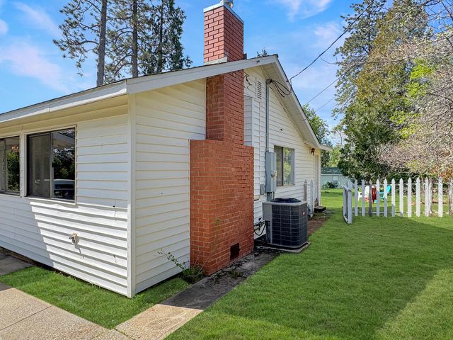 10090 West Dr, Grass Valley, CA 95945