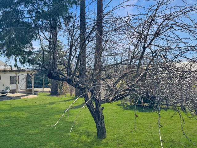 10090 West Dr, Grass Valley, CA 95945