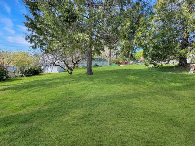 10090 West Dr, Grass Valley, CA 95945