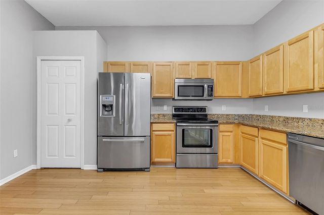949 PICKFAIR TERRACE, Lake Mary, FL 32746