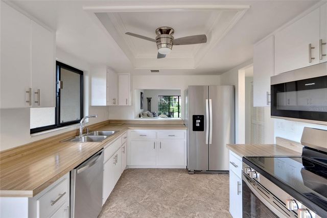 3415 WILD OAK BAY BOULEVARD 427, Bradenton, FL 34210