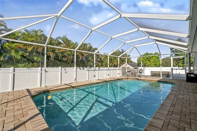 322 NW 17th AVE, Cape Coral, FL 33993