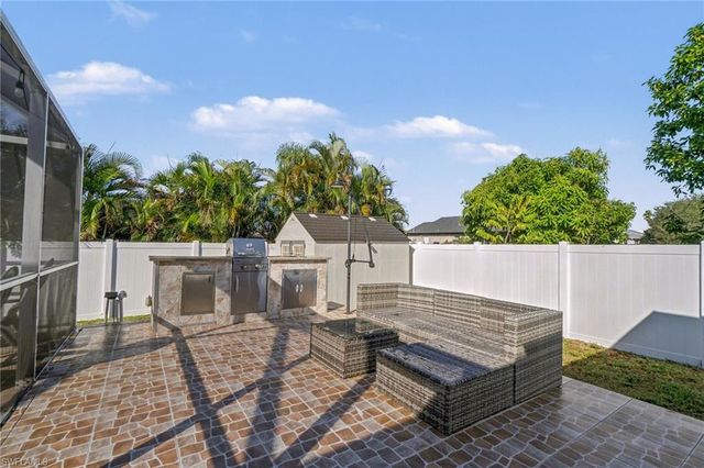 322 NW 17th AVE, Cape Coral, FL 33993