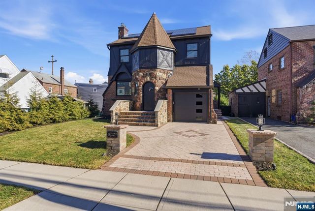 9 New Brier Lane, Clifton, NJ 07012