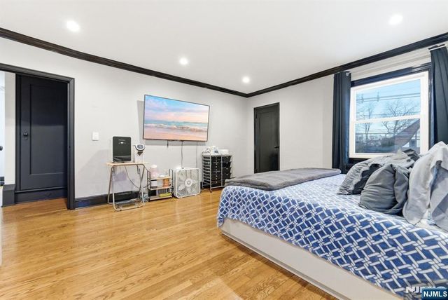 9 New Brier Lane, Clifton, NJ 07012