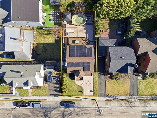 9 New Brier Lane, Clifton, NJ 07012