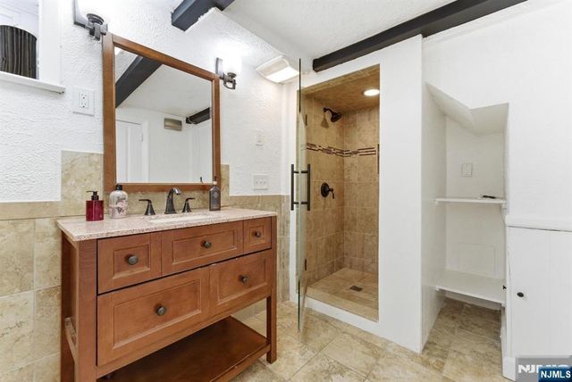 9 New Brier Lane, Clifton, NJ 07012