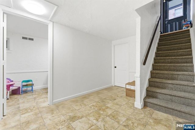 9 New Brier Lane, Clifton, NJ 07012