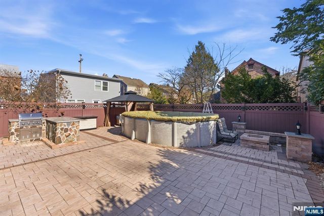 9 New Brier Lane, Clifton, NJ 07012