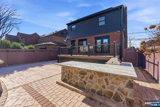 9 New Brier Lane, Clifton, NJ 07012