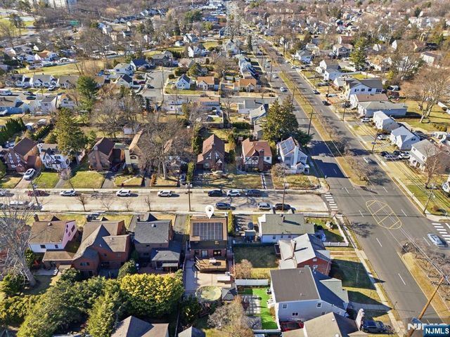 9 New Brier Lane, Clifton, NJ 07012