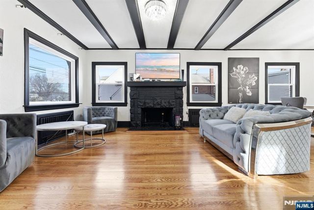 9 New Brier Lane, Clifton, NJ 07012