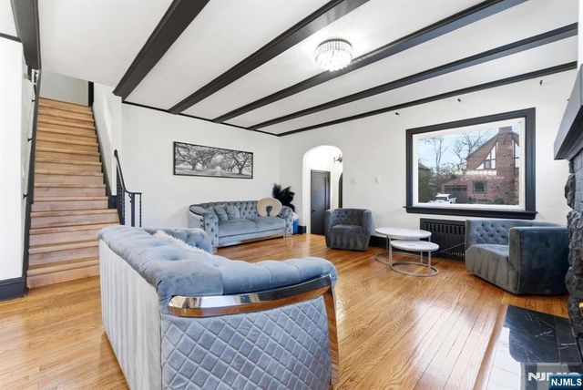 9 New Brier Lane, Clifton, NJ 07012