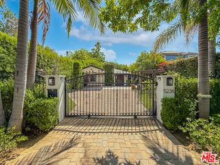 5236 Lennox Avenue, Sherman Oaks, CA 91401