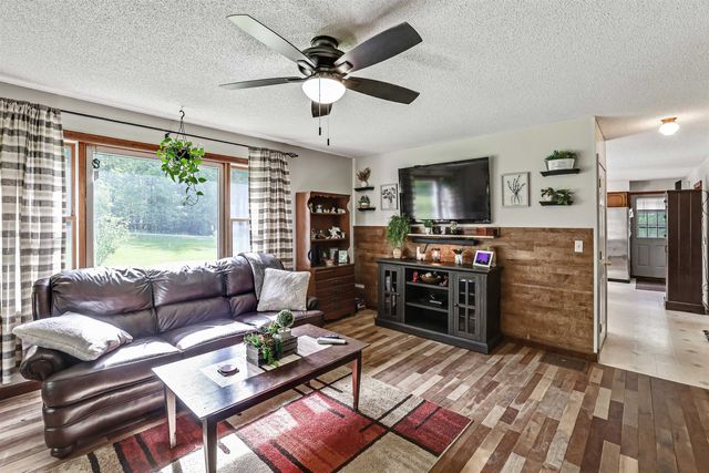 2016 Hinman Settler Road, Derby, VT 05855