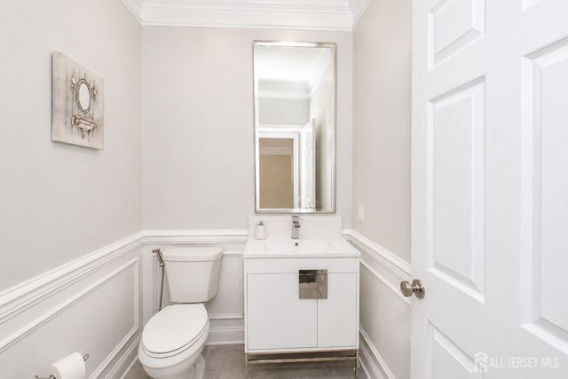 29 Bard Drive, Monroe, NJ 08831