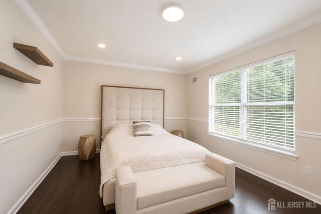 29 Bard Drive, Monroe, NJ 08831