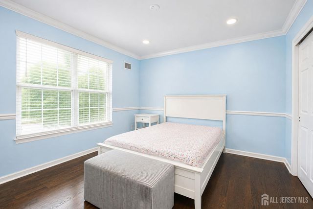 29 Bard Drive, Monroe, NJ 08831